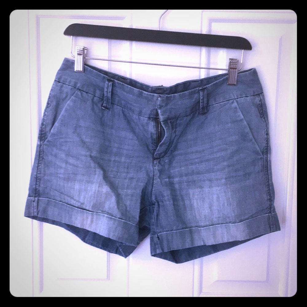 Women jean shorts - size 28